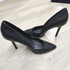 Black Aldo Pointy Toe Pumps